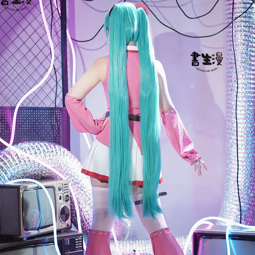Anime MMiLku Gloomy Bear Cross - Cosplay Prop Making recensie en prijs